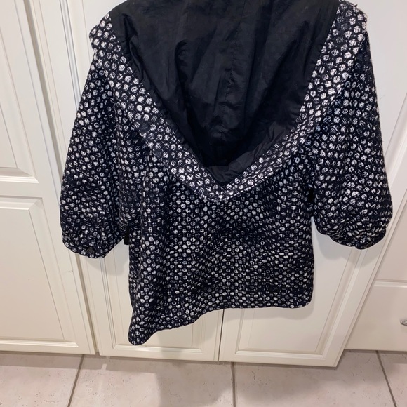 Jacket - Picture 2 of 3